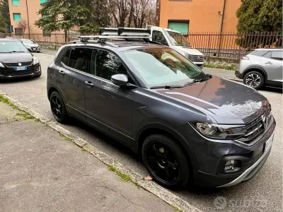 Usata VW T-Cross 95 CV (69 kW) 2022 Grigio SUV