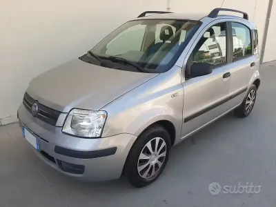 Usata Fiat Panda Dynamic 60 CV (44 kW) 2006 Grigio Utilitaria