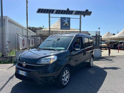 Begagnad Fiat Doblò Easy 120 HK (88 kW) 2015 Svart Minibuss