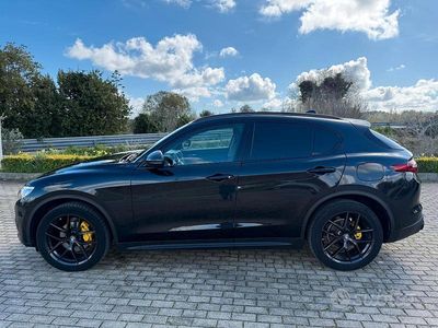 Usata Alfa Romeo Stelvio Tech Edition 210 CV (154 kW) 2019 Nero SUV