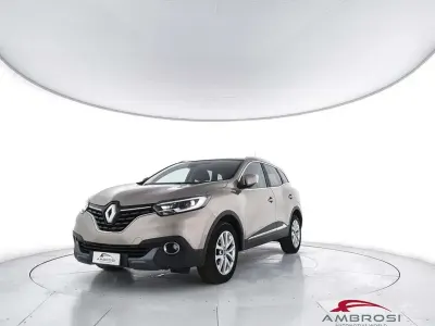 Käytetty Renault Kadjar Intens 110 HP (80 kW) 2017 Kulta Katumaasturi