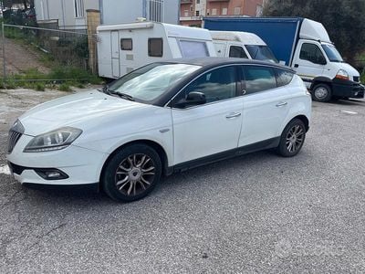 Usata Lancia Delta Gold 120 CV (88 kW) 2012 Bianco Utilitaria