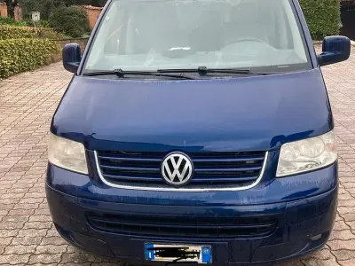 Usata VW Caravelle 174 CV (127 kW) 2007 Blu Furgone