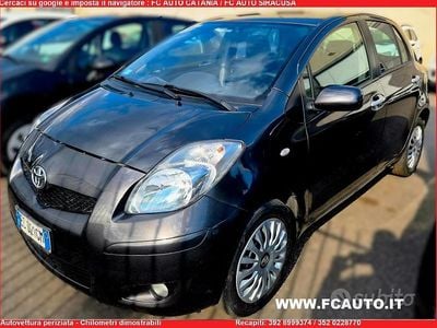 Usata Toyota Yaris Sol 101 CV (74 kW) 2010 Nero Utilitaria