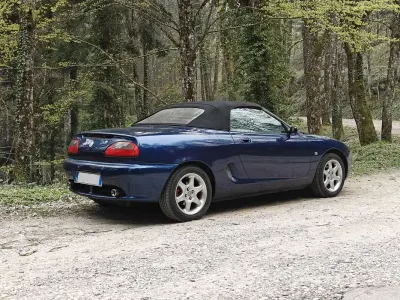 Usata MG F 120 CV (88 kW) 1999 Blu Cabrio