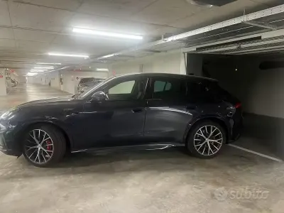 Usata Maserati Grecale 530 CV (389 kW) 2025 Bluazzurro SUV