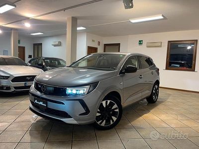 Usata Opel Grandland X Business 131 CV (96 kW) 2023 Grigio SUV