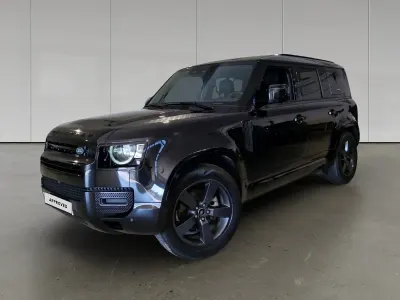 Usata Land Rover Defender SE 249 CV (183 kW) 2023 Santorini black SUV