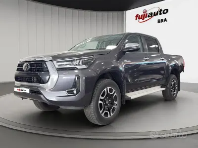 Nuova Toyota HiLux Executive 150 CV (110 kW) 2026 Grigio Pick-up