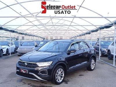 Usata VW T-Roc Life 116 CV (85 kW) 2022 Nero SUV