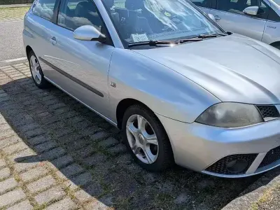 Brugt Seat Ibiza 80 HK (58 kW) 2009 Grå Sedan