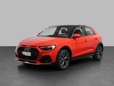 Usata Audi A1 Business 95 CV (69 kW) 2023 Rosso misano perlato nero mito metallizz SUV