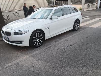 Begagnad BMW 525 M Sport 218 HK (160 kW) 2012 Vit Kombi