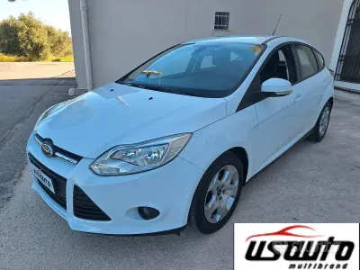 Usata Ford Focus 95 CV (69 kW) 2014 Bianco Berlina