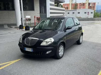 Usata Lancia Ypsilon 60 CV (44 kW) 2005 Utilitaria