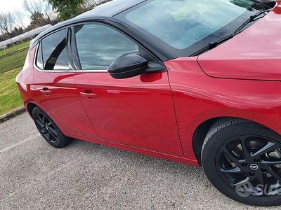 Usata Opel Corsa Elegance 101 CV (74 kW) 2023 Rosso Berlina