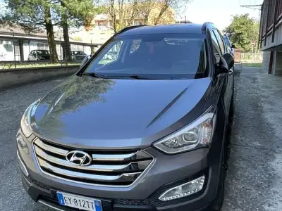 Usata Hyundai Santa Fe Comfort 197 CV (144 kW) 2015 Grigio SUV