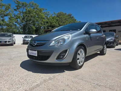 Usata Opel Corsa 85 CV (62 kW) 2011 Grigio Utilitaria
