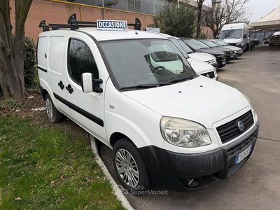 Usata Fiat Doblò 105 CV (77 kW) 2005 Monovolume