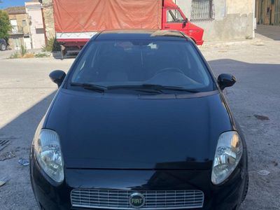 Usata Fiat Grande Punto 75 CV (55 kW) 2007 Nero Utilitaria