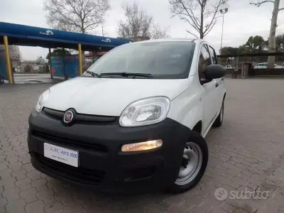 Usata Fiat Panda Pop 69 CV (50 kW) 2018 Bianco Utilitaria
