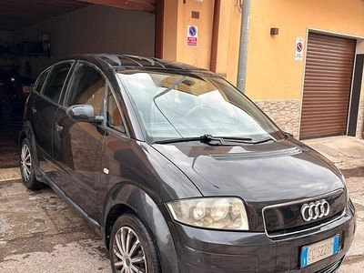 Usata Audi A2 75 CV (55 kW) 2005 Nero Utilitaria