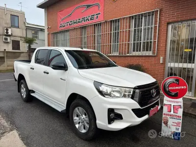 Begagnad Toyota HiLux Lounge 150 HK (110 kW) 2020 Vit Pickup