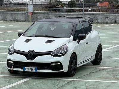 Usata Renault Clio IV R.S. 200 CV (147 kW) 2015 Berlina