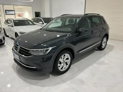 Usata VW Tiguan Advance 150 CV (110 kW) 2020 Grigio SUV