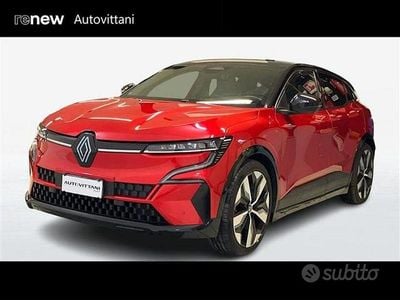 Rosso Usata 2022 Renault Megane E-Tech Techno Berlina | 21.950 € (Buon prezzo)