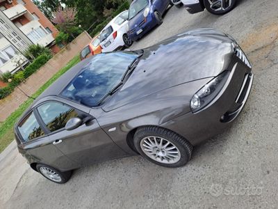 usata Alfa Romeo 147 1.9 JTD (115 CV) cat 5p. Connect