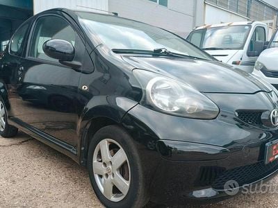 Usata Toyota Aygo 67 CV (49 kW) 2008 Nero Utilitaria