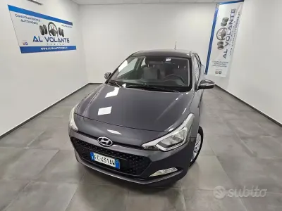 Usata Hyundai i20 Classic 73 CV (53 kW) 2016 Grigio Berlina