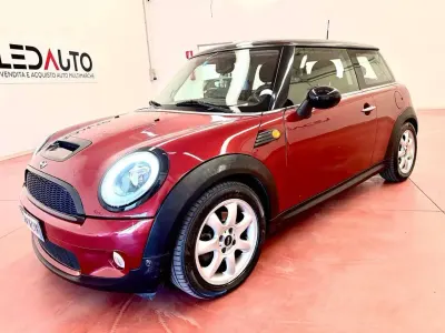 Begagnad Mini Cooper D