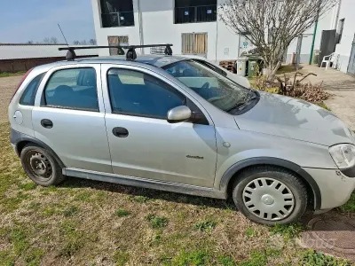 Usata Opel Corsa 60 CV (44 kW) 2004 Grigio Utilitaria