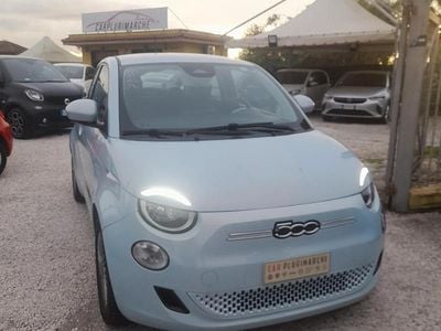 Usata Fiat 500e La Prima 86 kW (118 CV) 2021 Blu Berlina