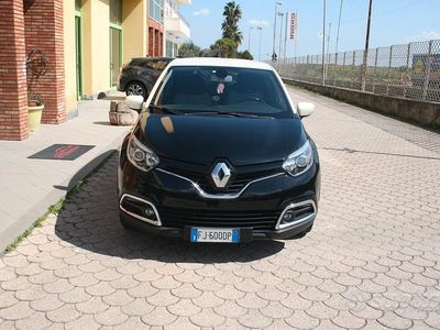 Usata Renault Captur Intens 90 CV (66 kW) 2017 Nero SUV