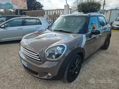 Usata Mini Cooper D Countryman 111 CV (81 kW) 2013 Marrone SUV