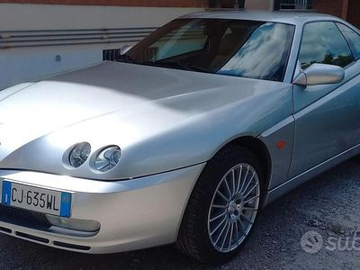 Usata Alfa Romeo GTV 165 CV (121 kW) 2003 Grigio Coupé
