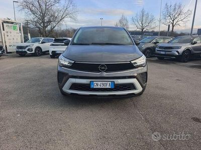 Usata Opel Crossland Elegance 131 CV (96 kW) 2023 Grigio SUV