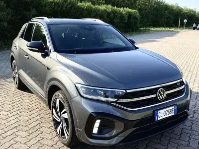 Usata VW T-Roc R-line 110 CV (80 kW) 2022 Grigio SUV