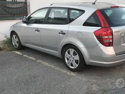 Usata Kia Ceed 109 CV (80 kW) 2008 Grigio Utilitaria