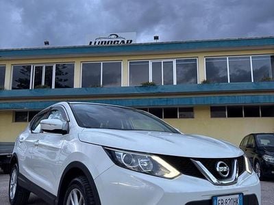 Usata Nissan Qashqai Tekna 131 CV (96 kW) 2014 Bianco SUV