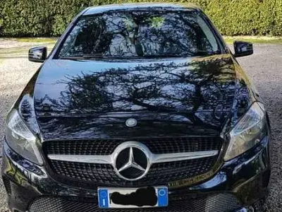 Usata Mercedes A180 109 CV (80 kW) 2016 Berlina