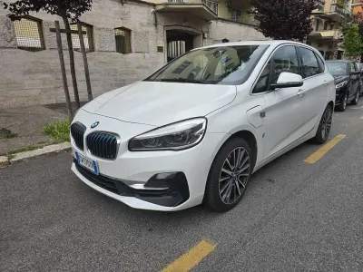 Usata BMW 225 Active Tourer iPerformance 136 CV (100 kW) 2019 Bianco Monovolume