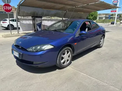 Usado Ford Cougar 170 CV (125 kW) 1998 Azul Coupe