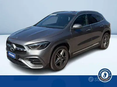 Usata Mercedes GLA200 AMG line 150 CV (110 kW) 2025 Grigio SUV