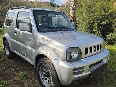 Grigio Usata 2011 Suzuki Jimny SUV | 9500 € (Ottimo prezzo)