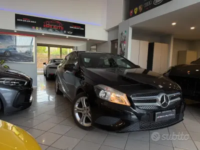 Usata Mercedes A180 Edition 109 CV (80 kW) 2015 Nero Utilitaria