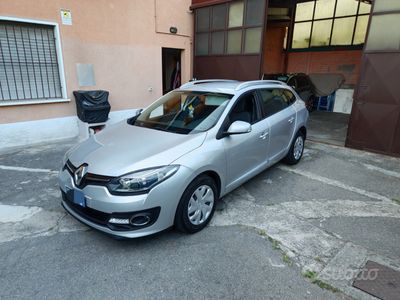 usata Renault Mégane Mégane 1.4 16V/82CV 5 porte Pack Authentique